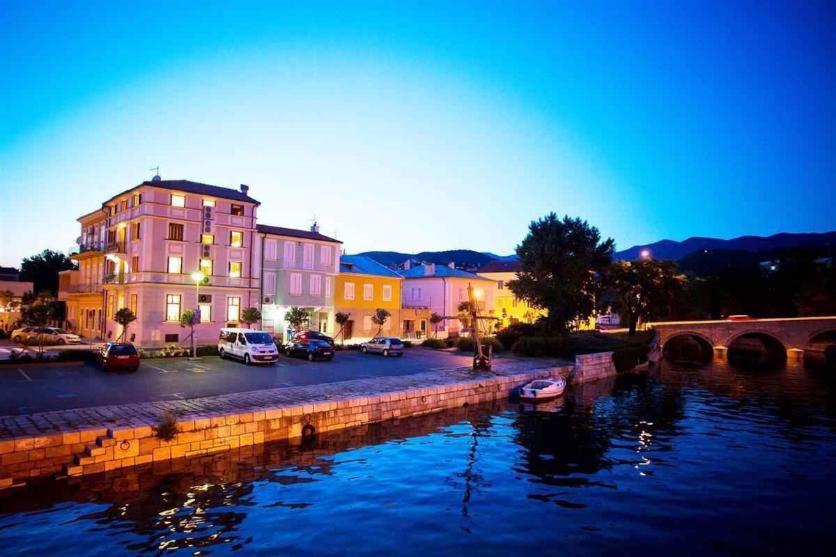 Apartments In Crikvenica 5559 Bagian luar foto