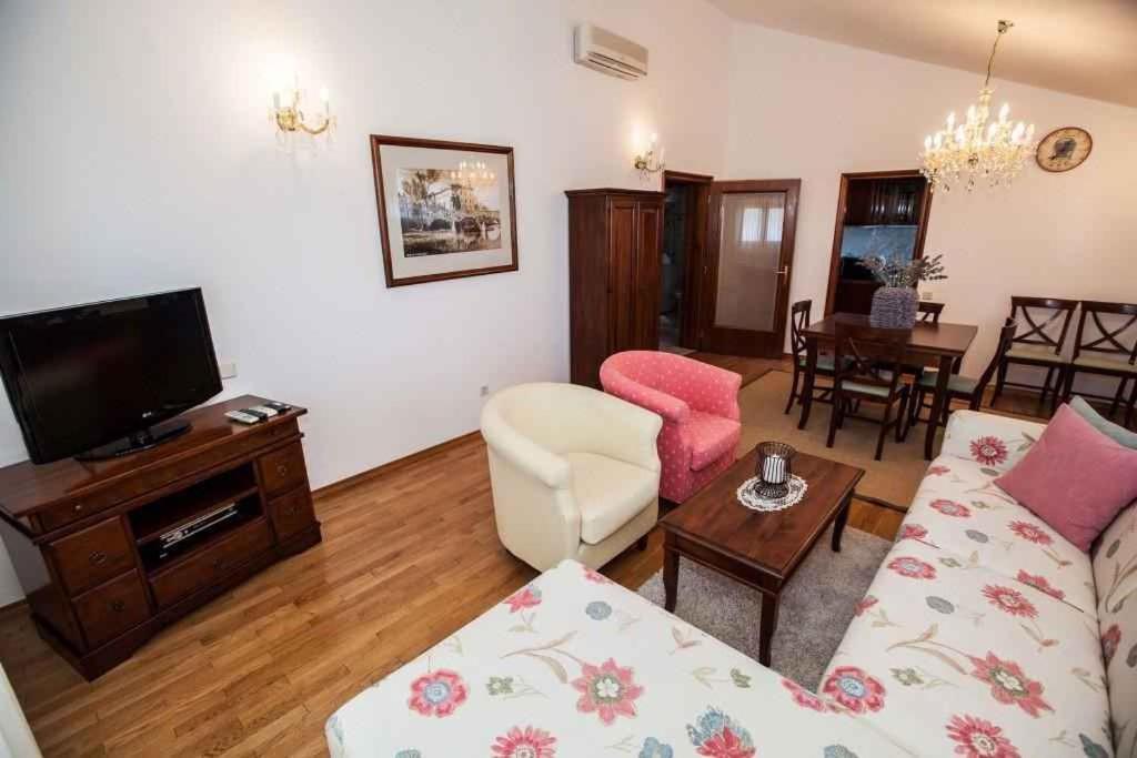 Apartments In Crikvenica 5559 Bagian luar foto