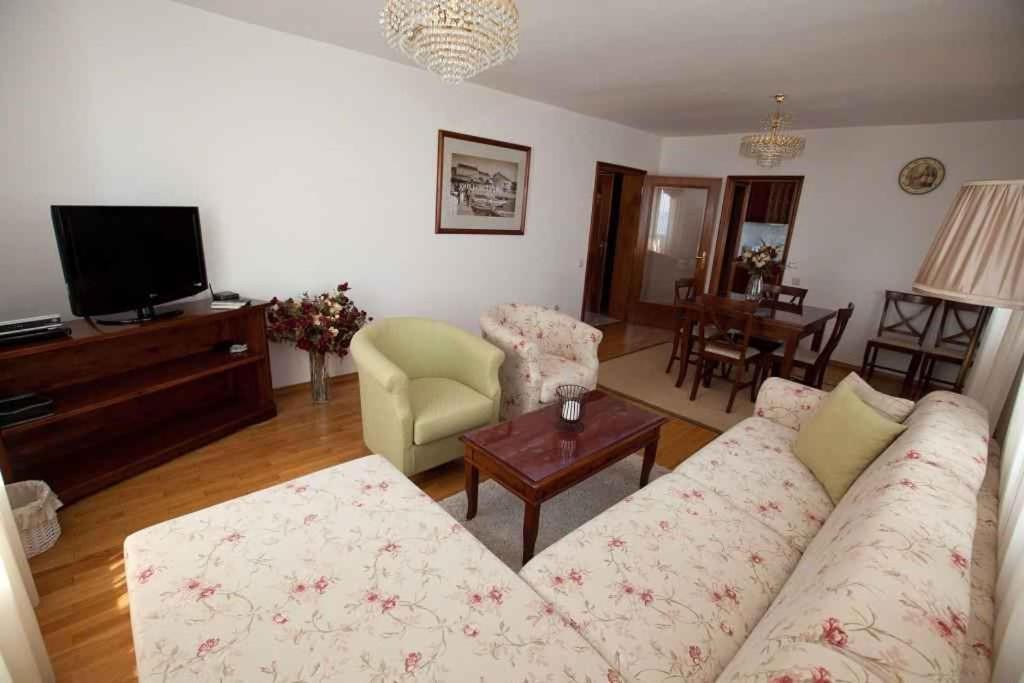 Apartments In Crikvenica 5559 Bagian luar foto